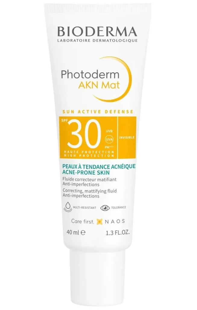 Биодерма Фотодерм АКН Слънцезащитен флуид за мазна и акнеична кожа SPF30 40 мл